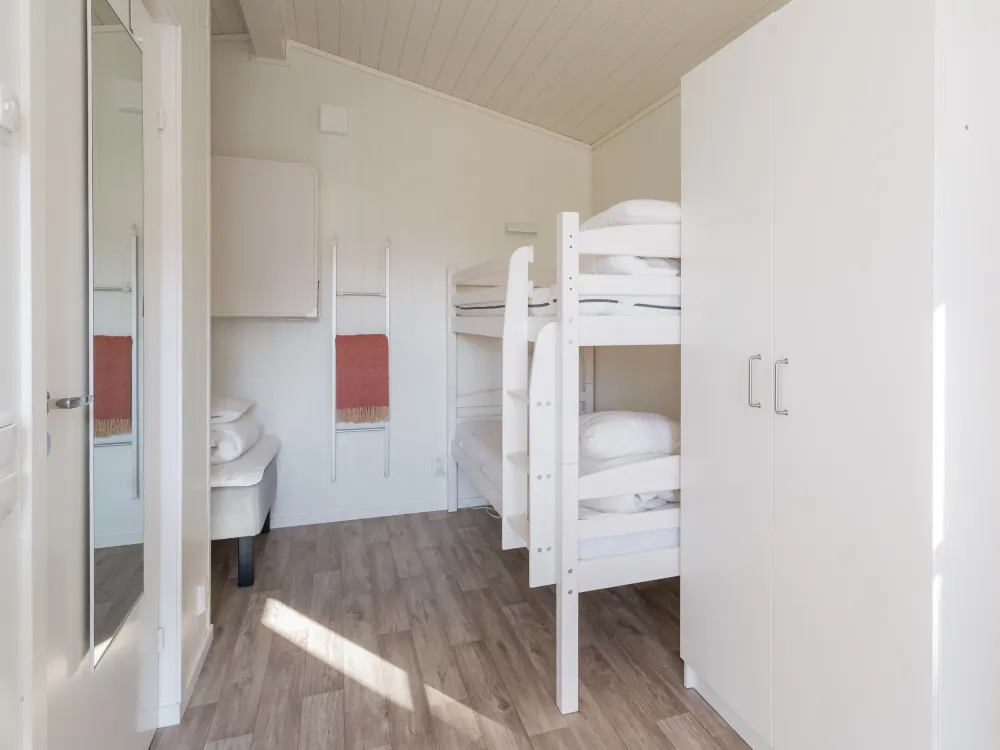 Cottage 4 beds, 16 sqm (WC/Shower)